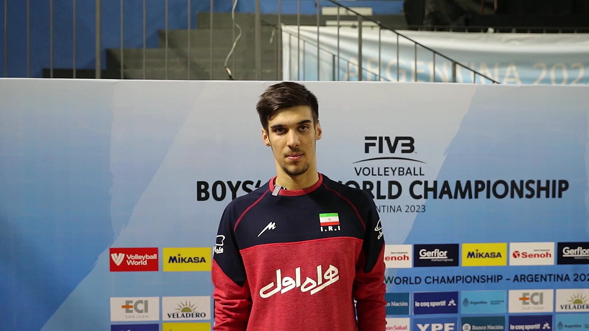 سید متین حسینی والیبالیست