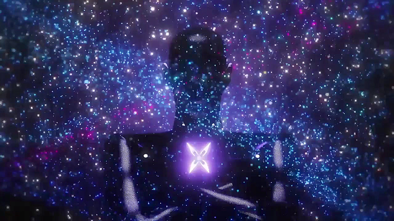 دختر کفشدوزک و گربه ی سیاه