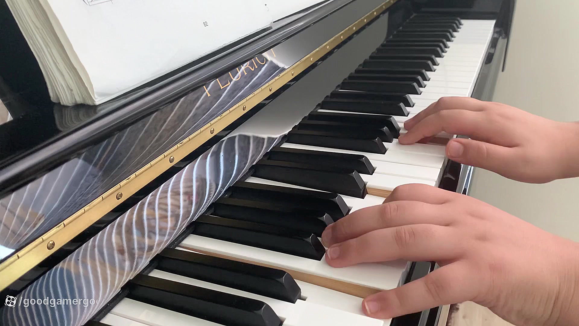 اهنگی که خودم ساختم(نت پیروز)