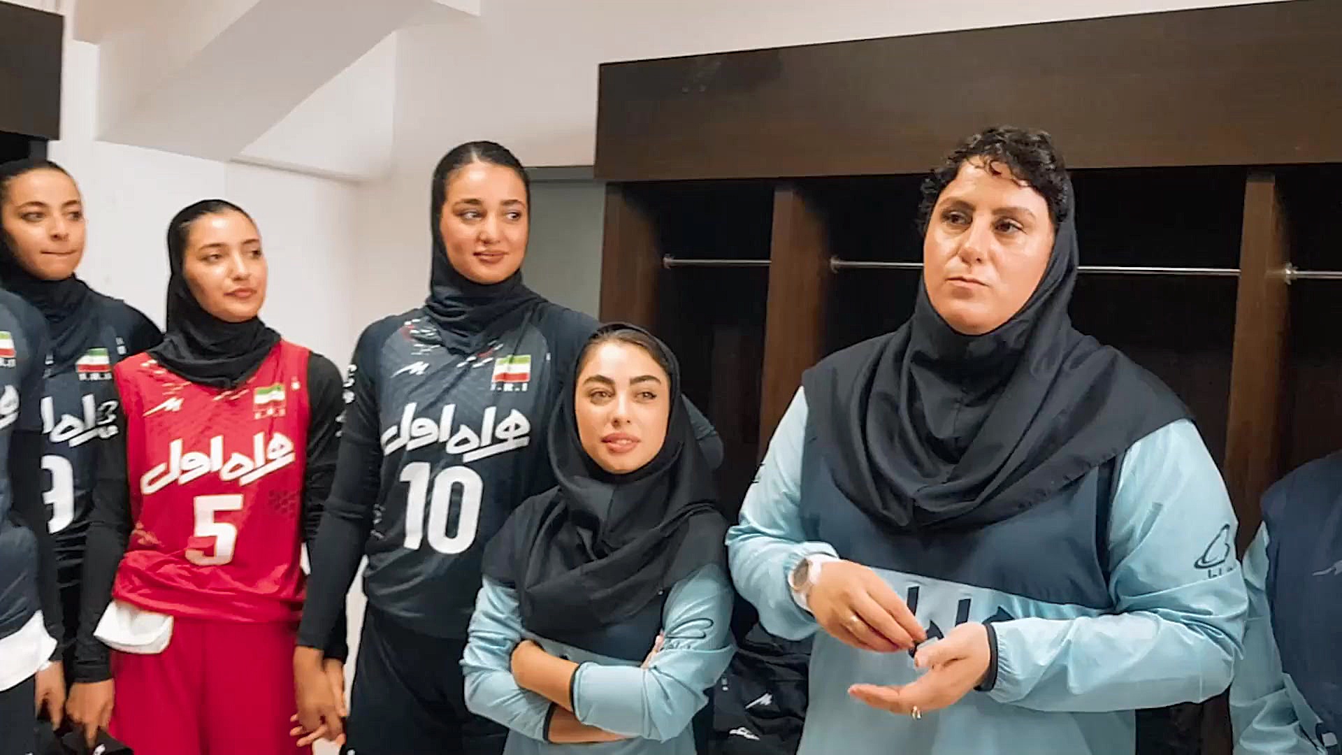 نخستین دیدار تیم ملی والیبال ز...