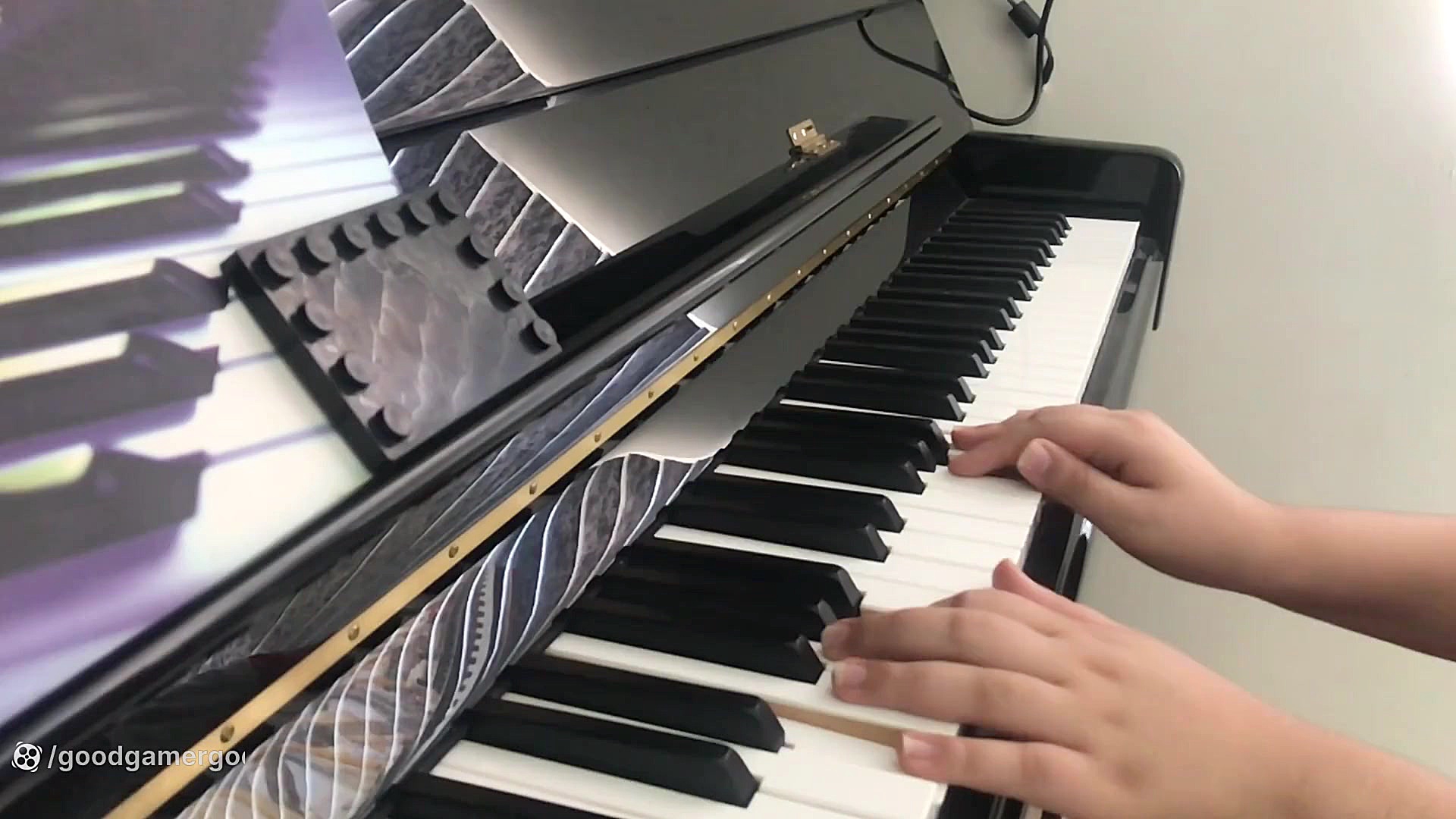 اهنگ ای که خودم ساختم ابی خاکس...