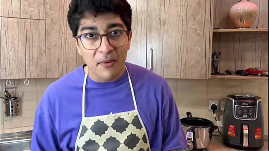 آشپزی با تئوس