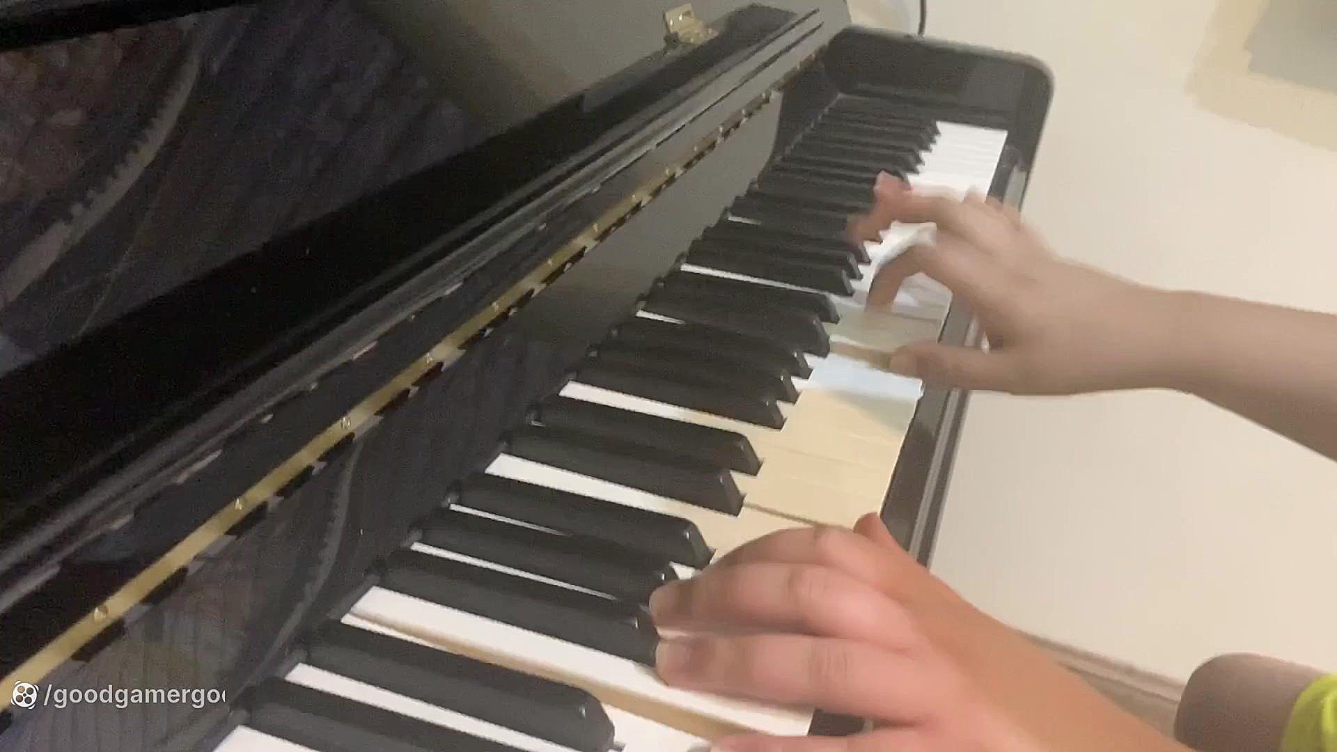 اهنگی که خودم ساختم شکارچی