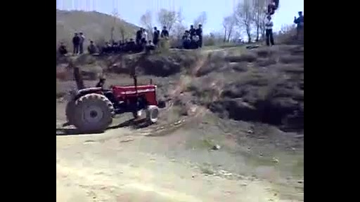 واژگونی تراکتور