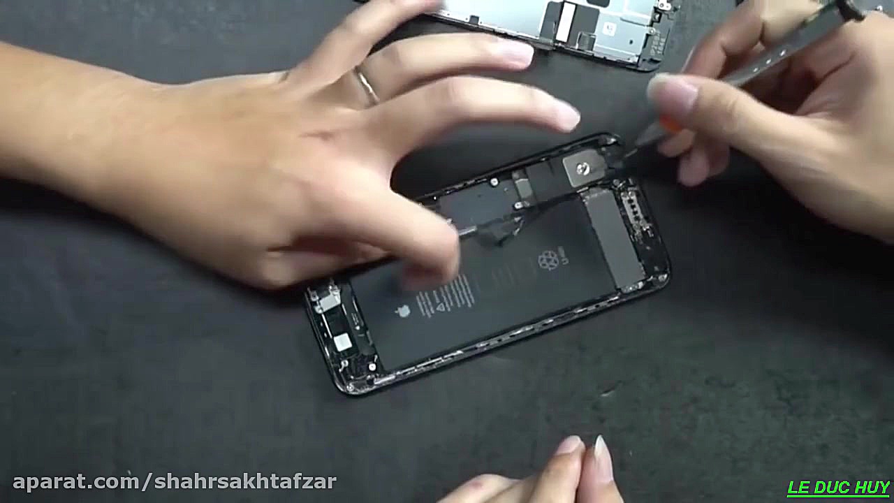 ویدئوی کالبدشکافی آیفون 7 پلاس