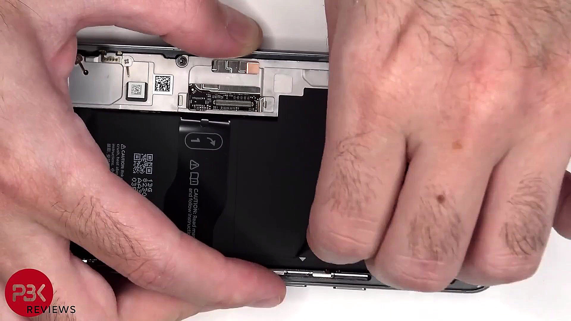 کالبدشکافی گوشی گوگل پیکسل ۸