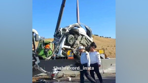 تصادف هولناک ۲۰۷ با اتوبوس در جاده اصفهان تصادف هولناک ۲۰۷ با اتوبوس در جاده اصفهان