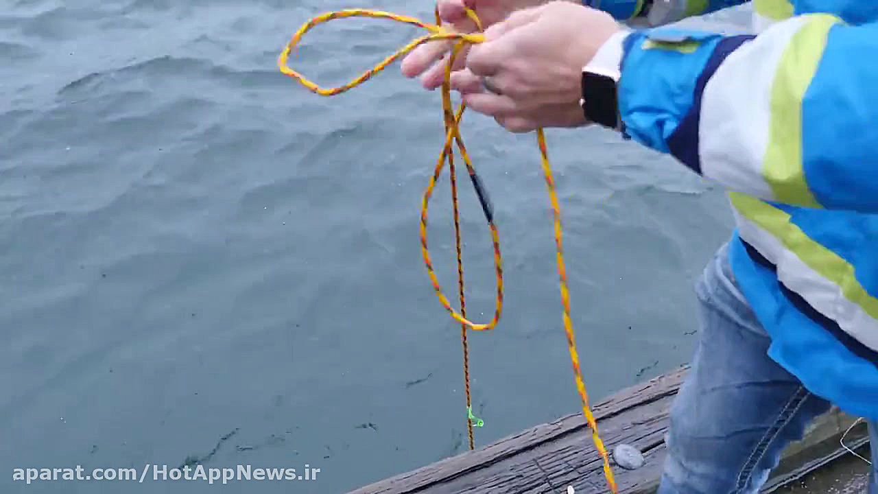 تست ضد آب بودن آیفون 7 و گلکسی...