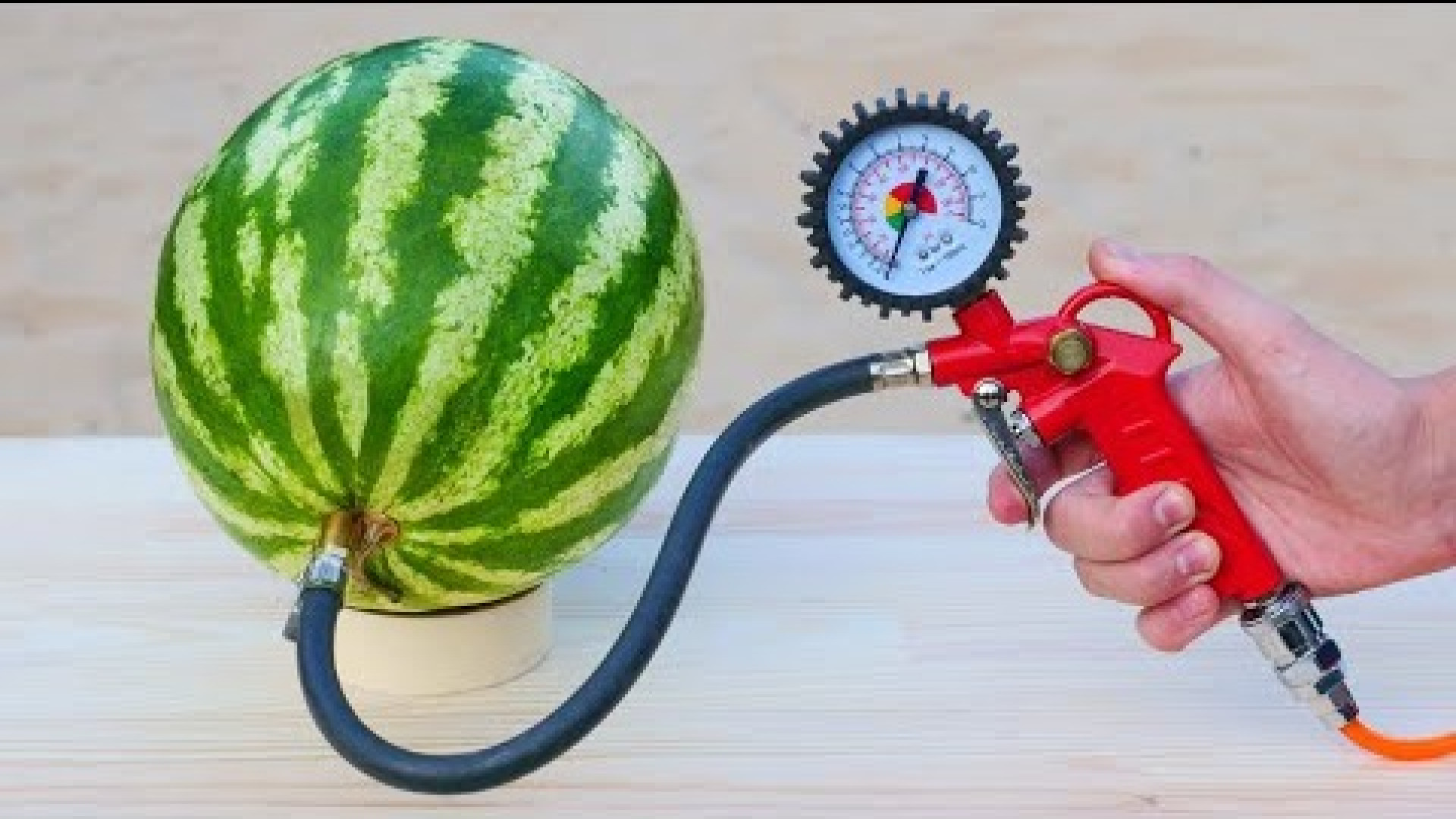 چالش های تفریحی  هندوانه در مق...