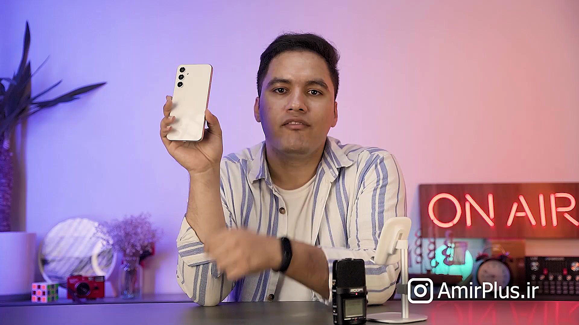 بررسی سامسونگ A54 | بهترین میا...