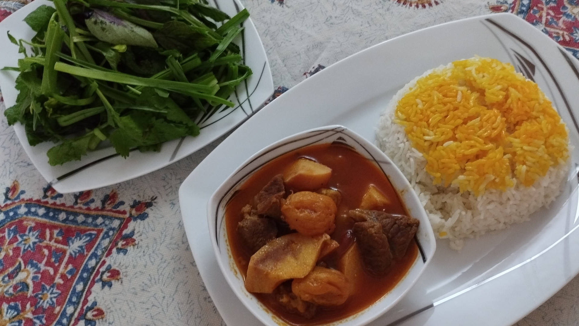 طرز تهیه خورشت به الو با گوشت...