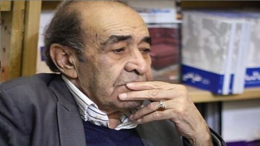 آواز سوزناک ایرج خواجه امیری در مراسم تشییع گلپا آواز سوزناک ایرج خواجه امیری در مراسم تشییع گلپا