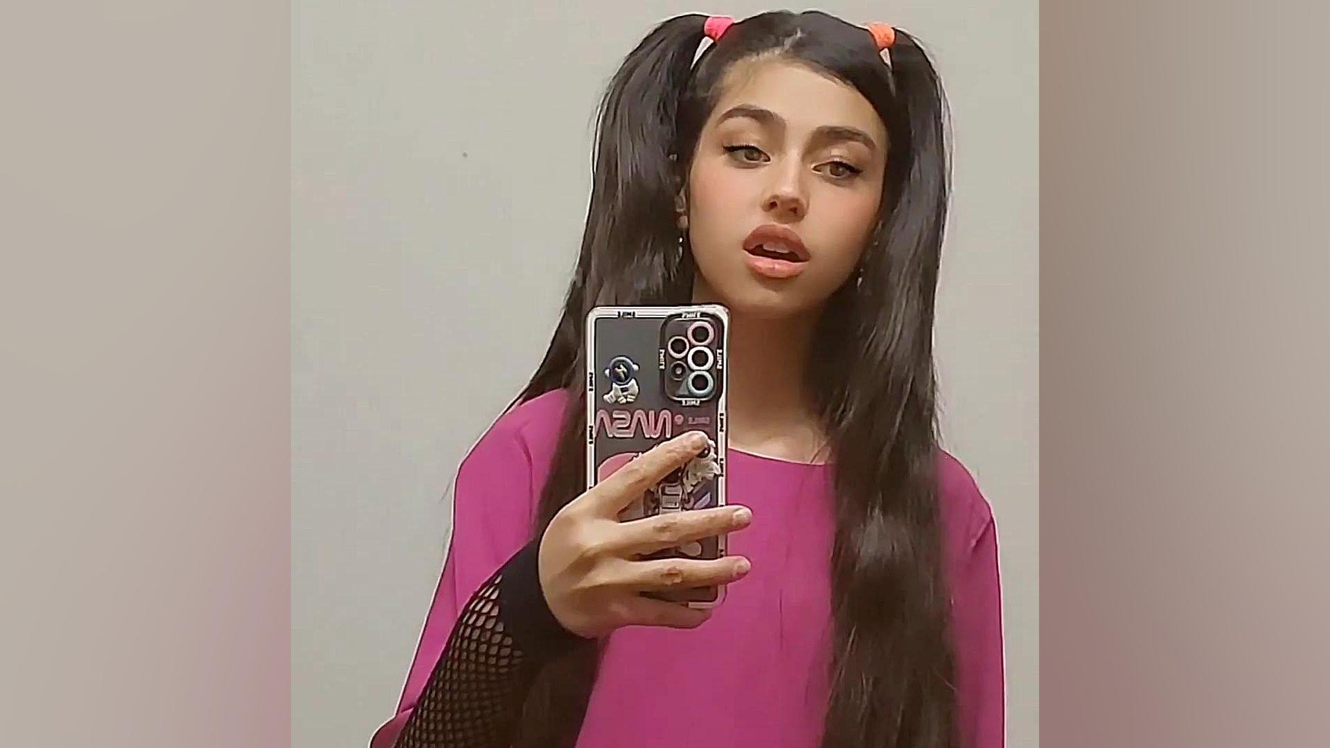 نازین دابسمش