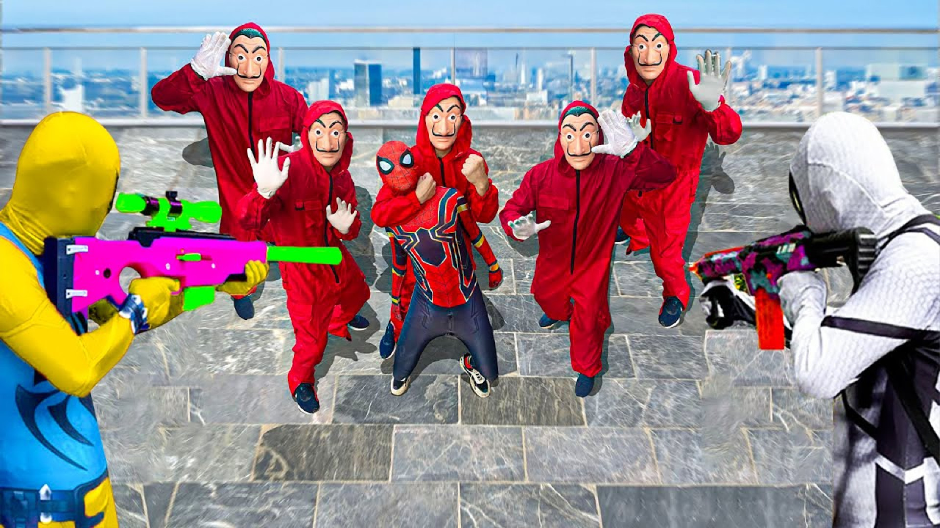 مرد عنکبوتی ، عنکبوتی به کمک م...