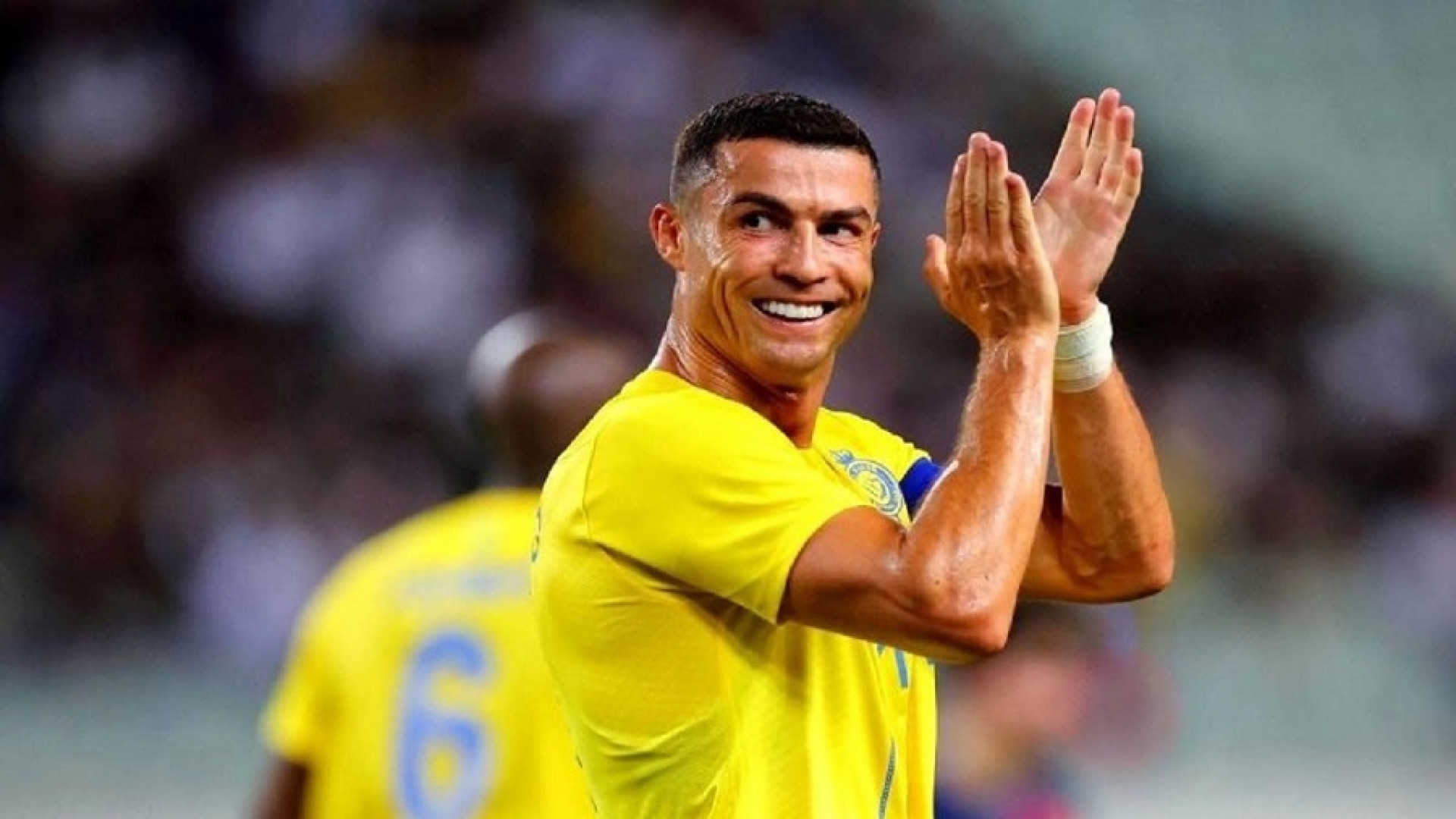 واکنش رونالدو به شعار هواداران...