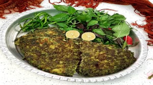طرز تهیه کوکو سبزی اردبیلی با...
