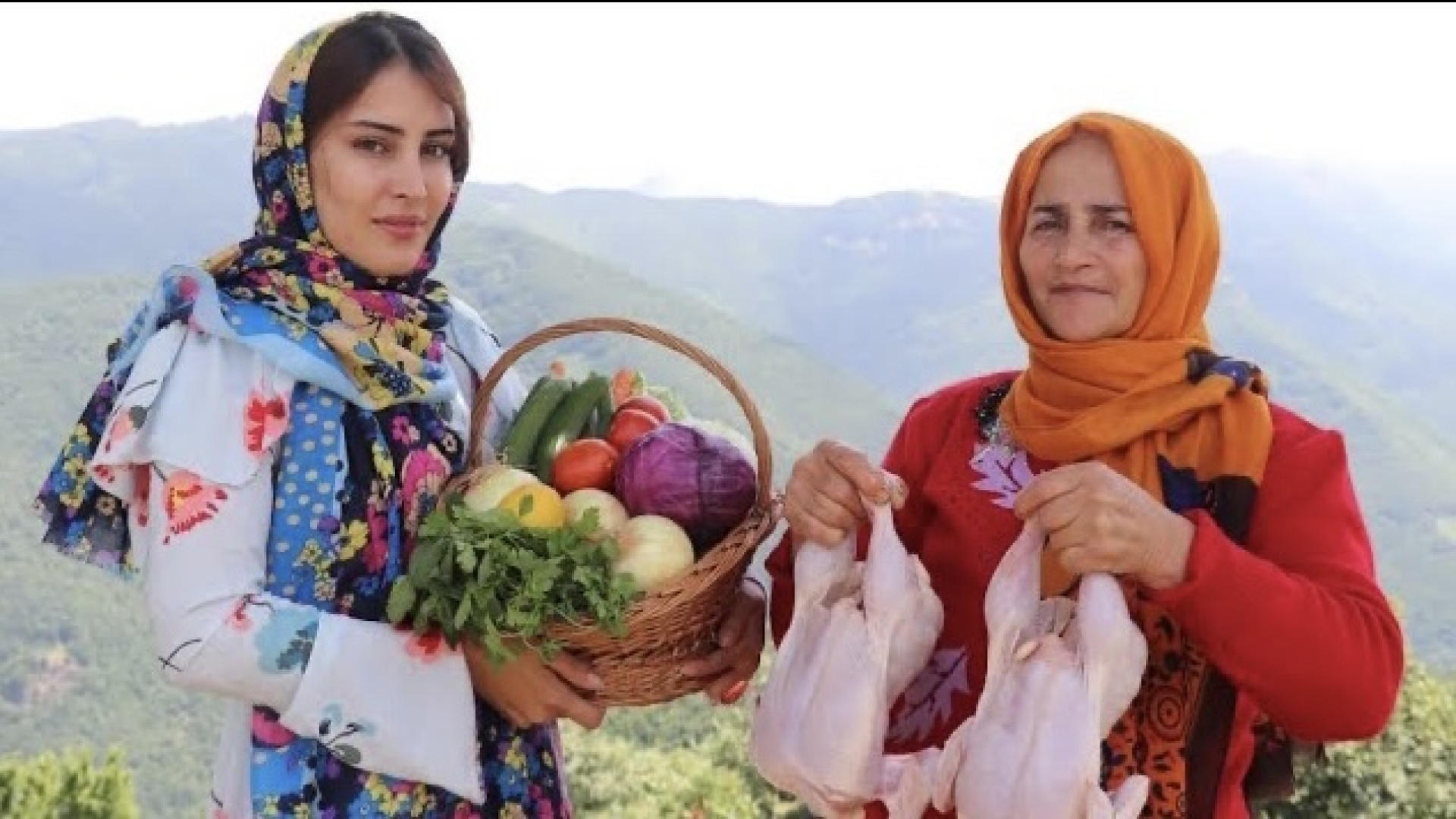 پخت مسمای مرغ در روستا به روشی...