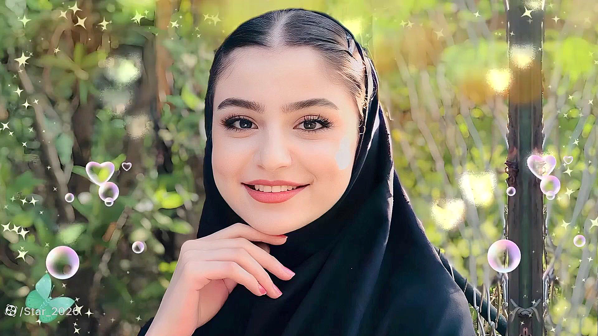 آهنگ خیلی شاد و رقصیدنی شیرین...