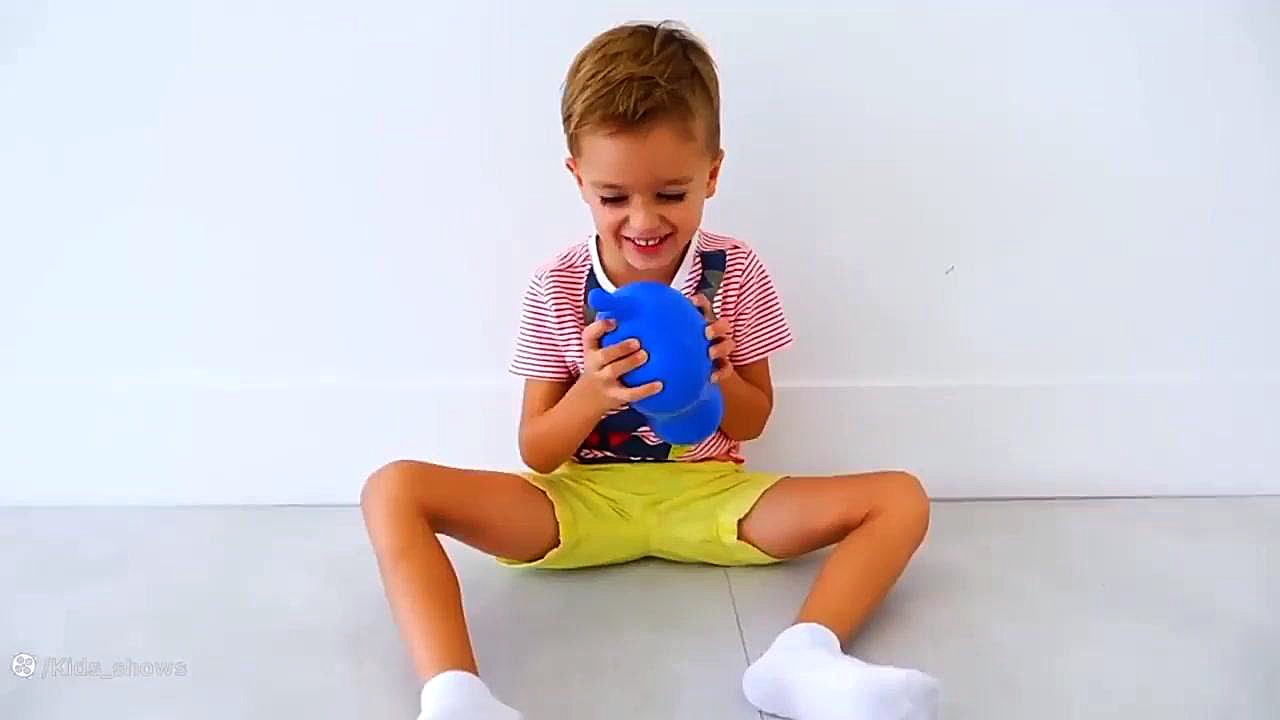 بادکنک بازی ولاد و نیکی ولاد و...