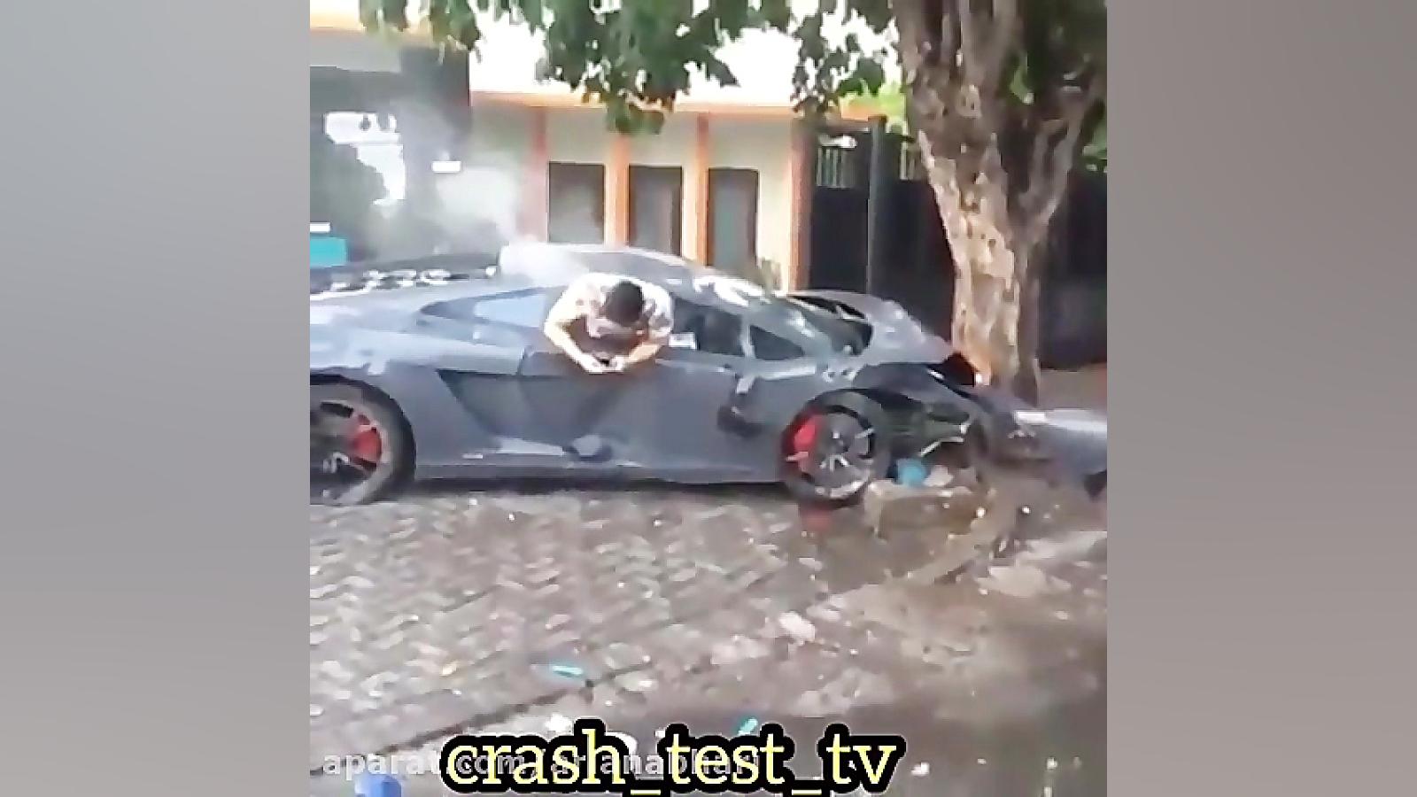 تعجب پلیس از راننده لامبورگینی