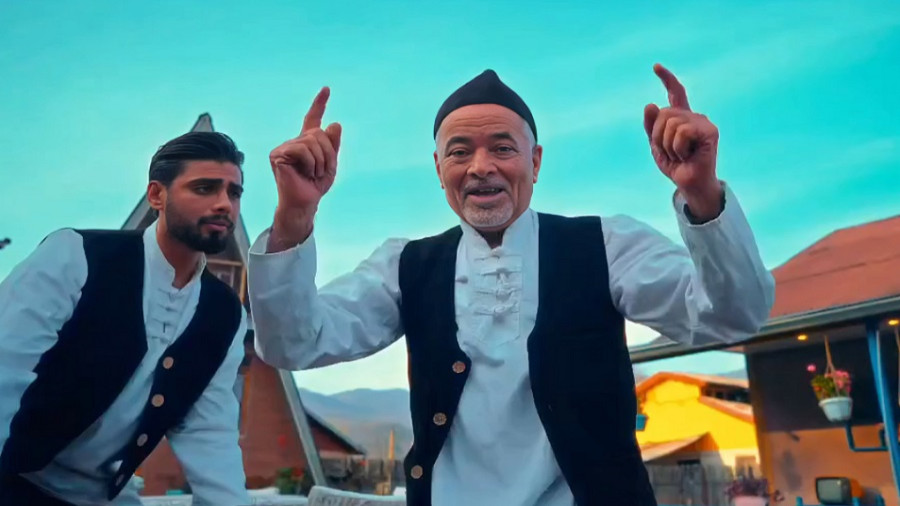 اجرای آهنگ آو آو آو توسط صادق بوقی این بار در لباس گیلانی