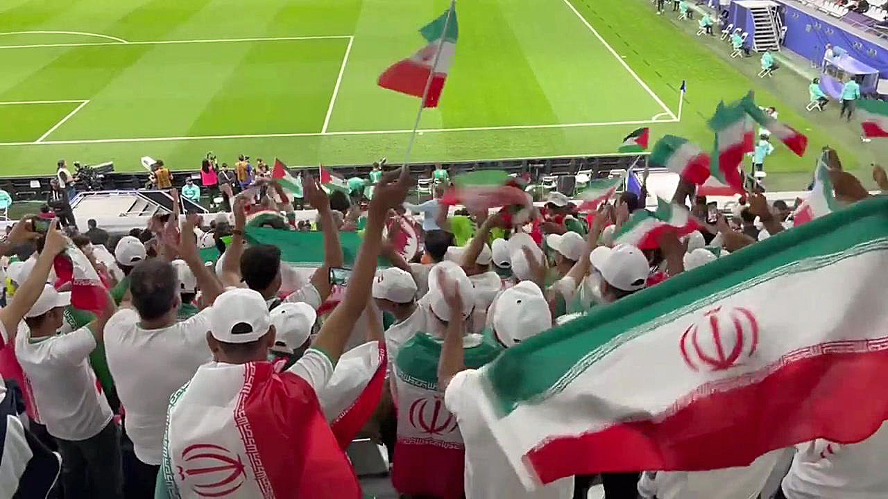 تشویق تیم ملی