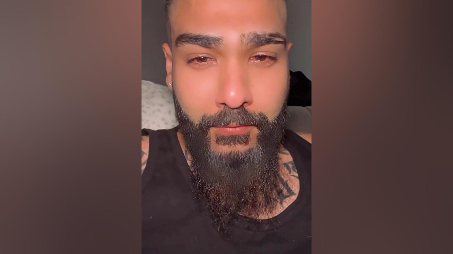 بچه ها عشق منید شدید مدید. بزن لایک و زنگوله رو