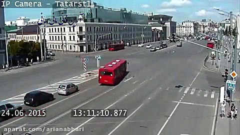 تصادف وحشتناک خودرو با اتوبوس...