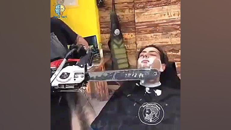 اصلاح صورت با اره برقی