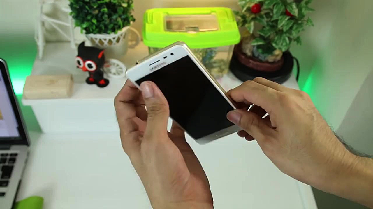 جعبه گشایی و بررسی Galaxy j3 P...