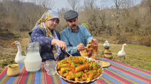 زندگی روستایی | درست کردن دلمه...