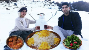 خورشت گوشت و بادمجان در دل برف