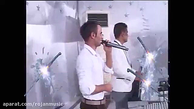 اجرای آهنگ فارسی شاد از موزیک...