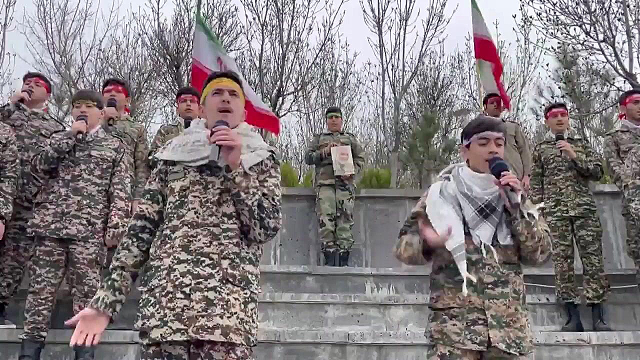 سرود ماه تابان گروه سرود منتظر...