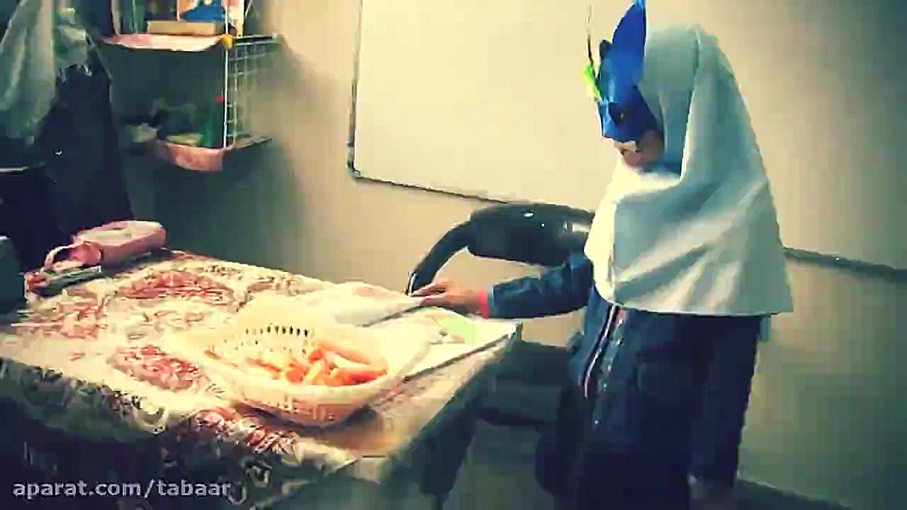 اجرای نمایش مدرسه خرگوش ها