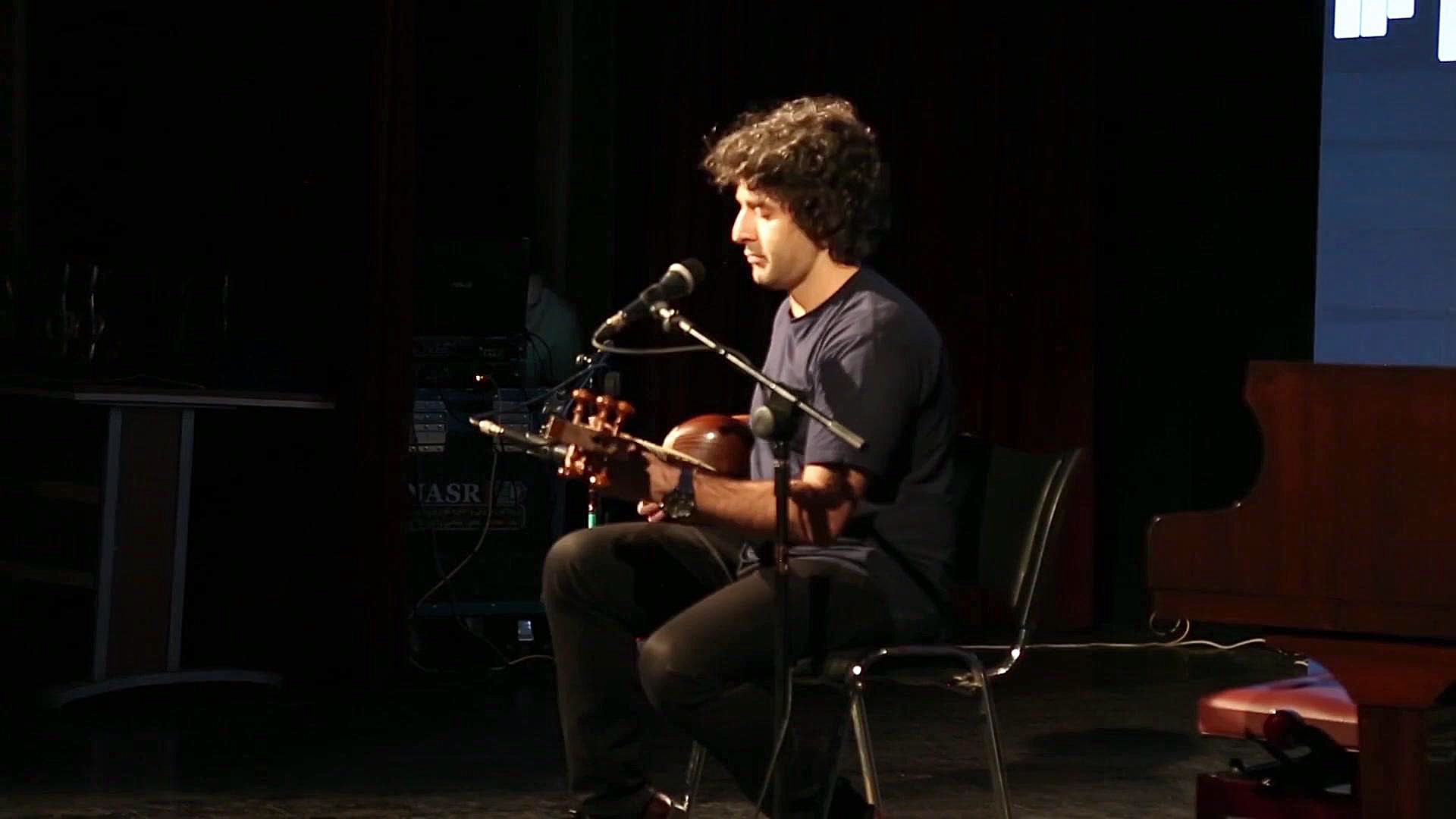 اجرای قطعه منتظرت بودم در اختت...