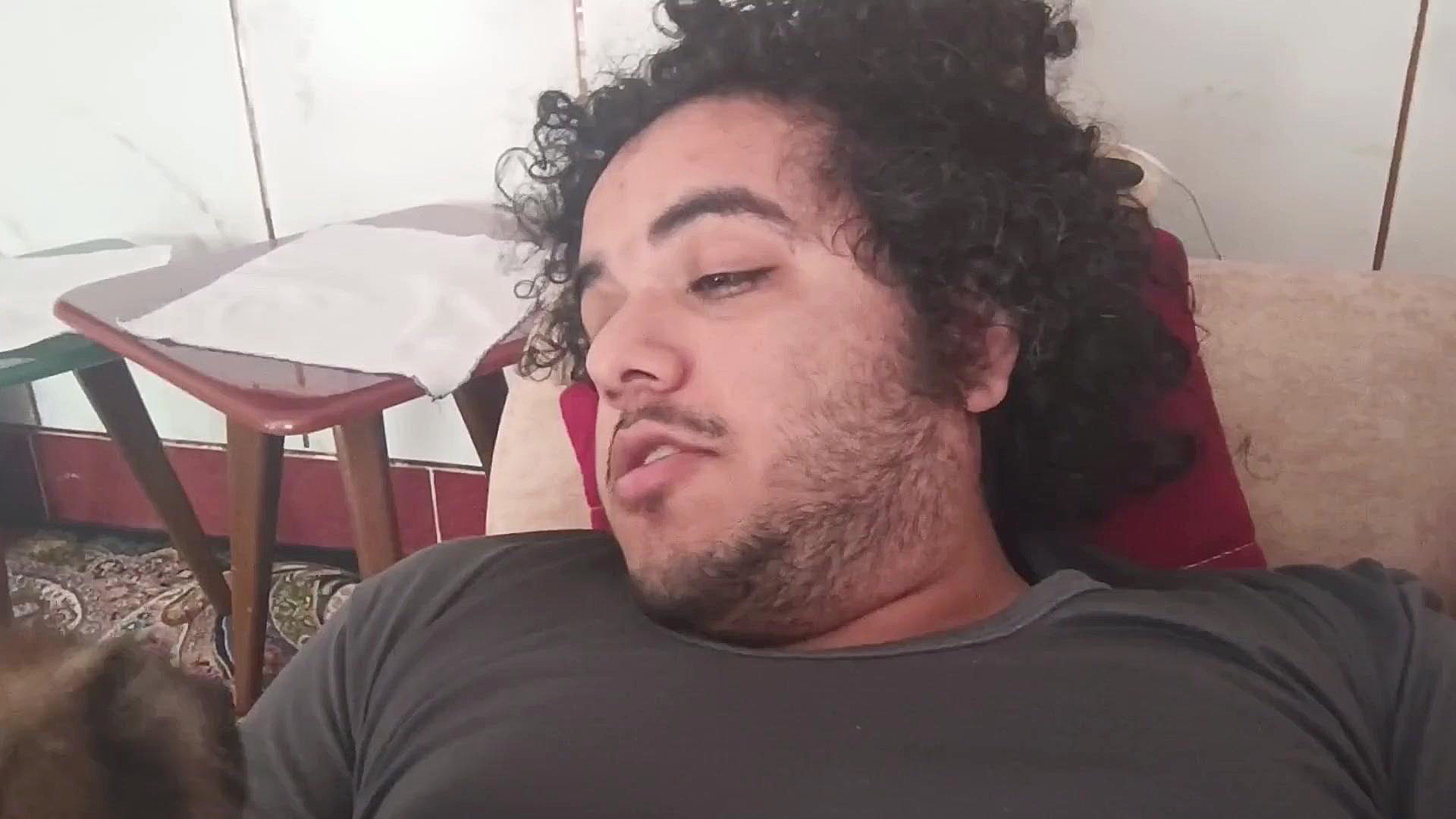 مرد سیگما و سگش