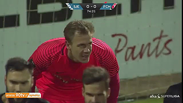 وقتی شوت دروازبان به سمت خودش...