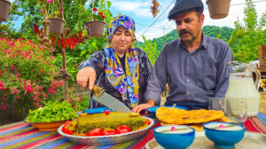 کوکو سبزی دورنگ محلی به روش ما...