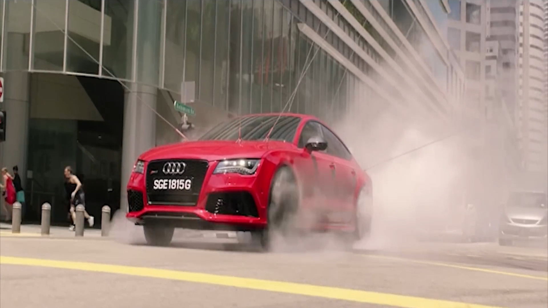 آهنگ بیس دار خفن با صحنه های ف...