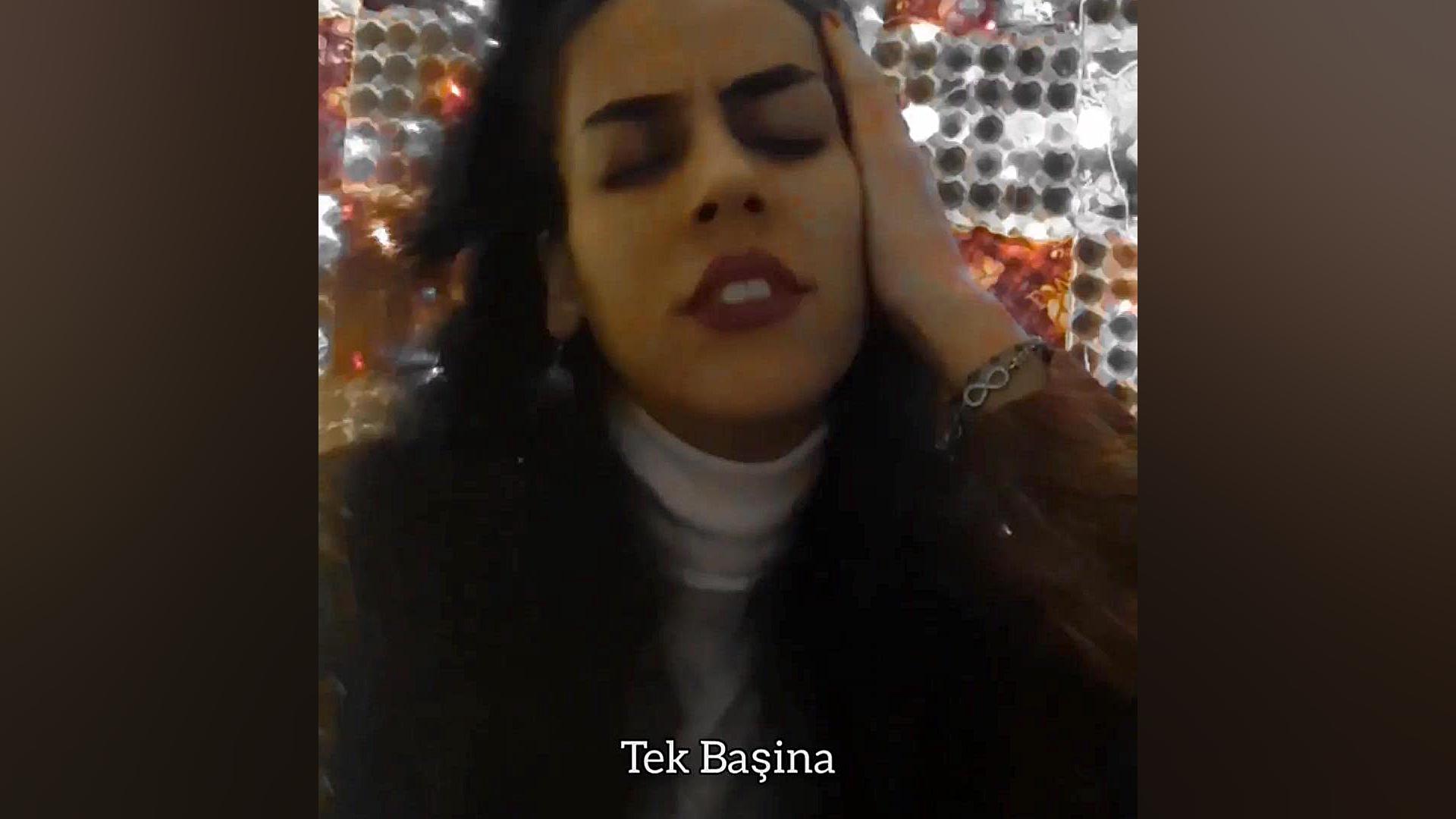 DENİZ Tek Başinayim 2024