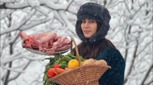 پخت بره تنوری با زعفران و سبزی...