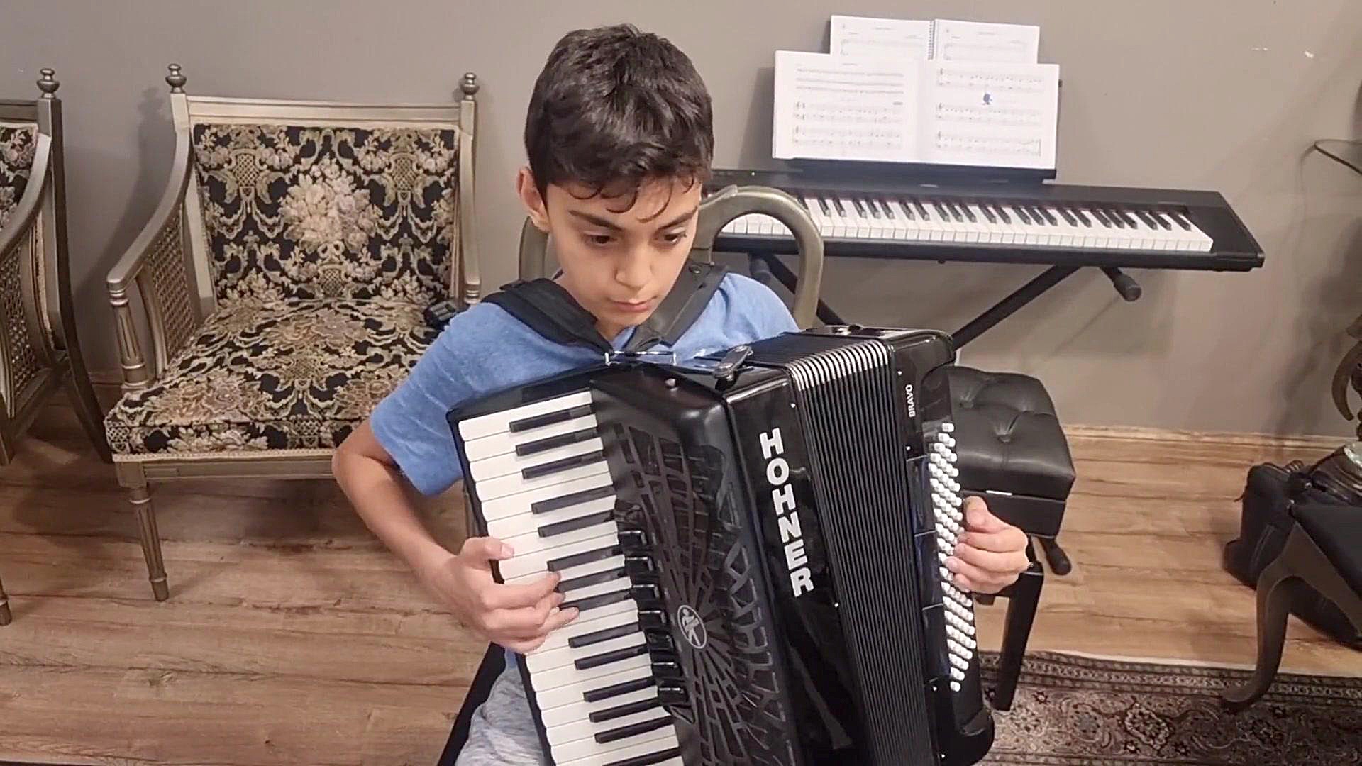 آکاردئون Bella Ciao