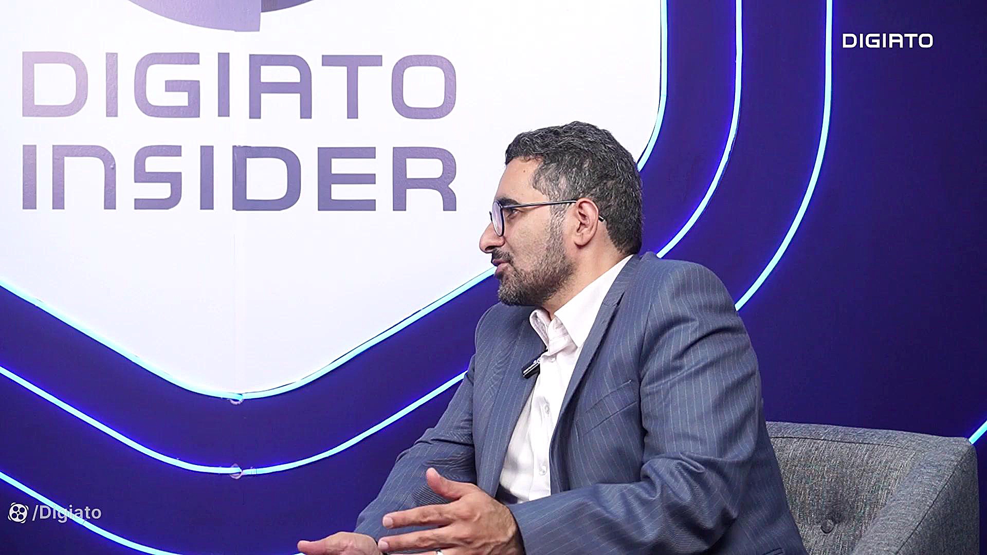 معاون پارلمانی وزیر ارتباطات:...