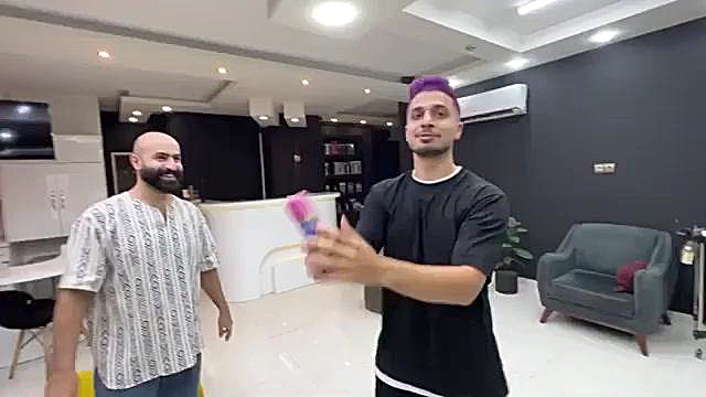 حامی کی ام|موهامو رنگ زدم بابا...