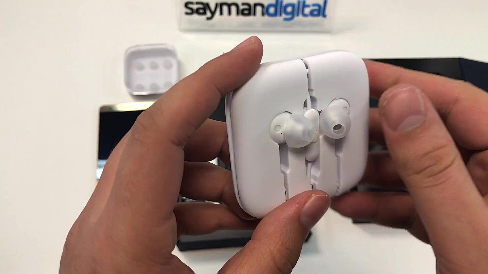 آنباکس Asus Zenfone 3 Deluxe