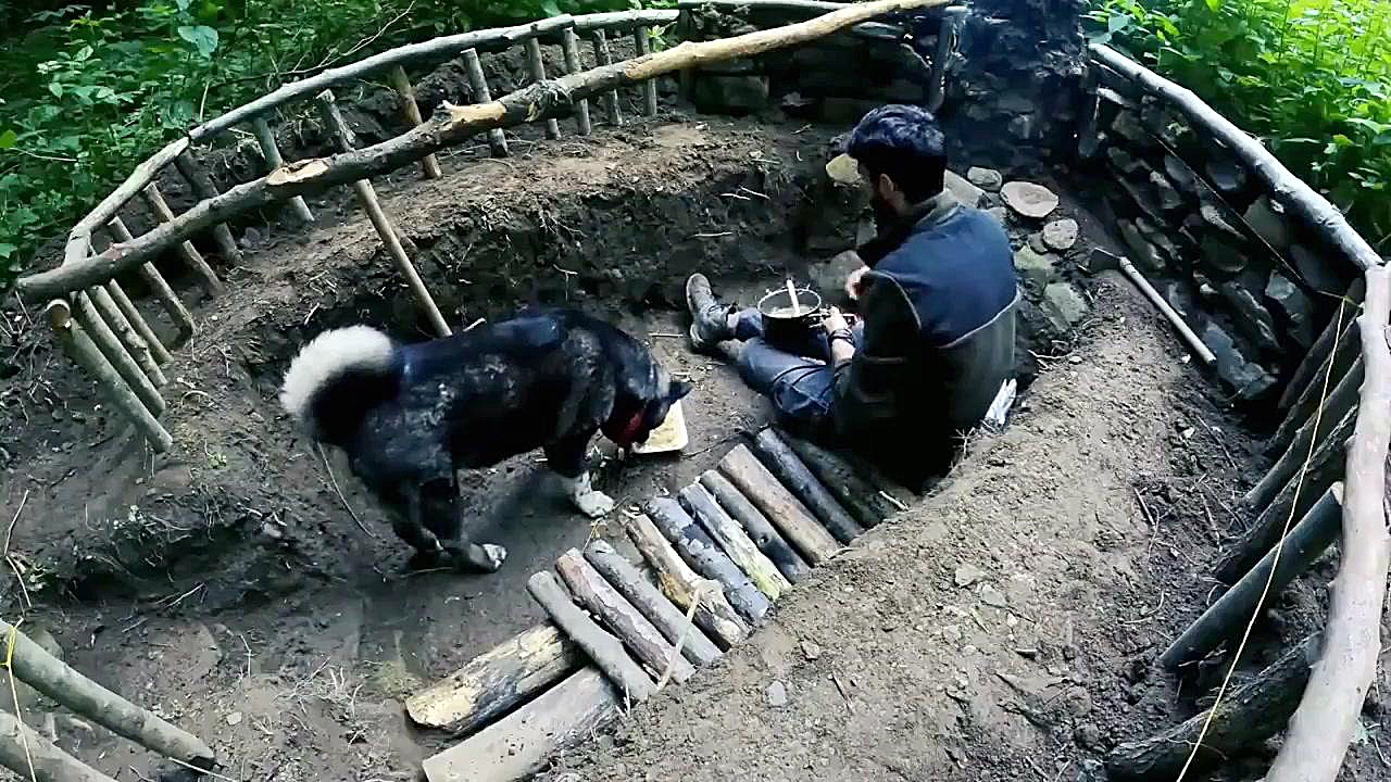 ساخت کلبه رویایی زیرزمینی در ا...