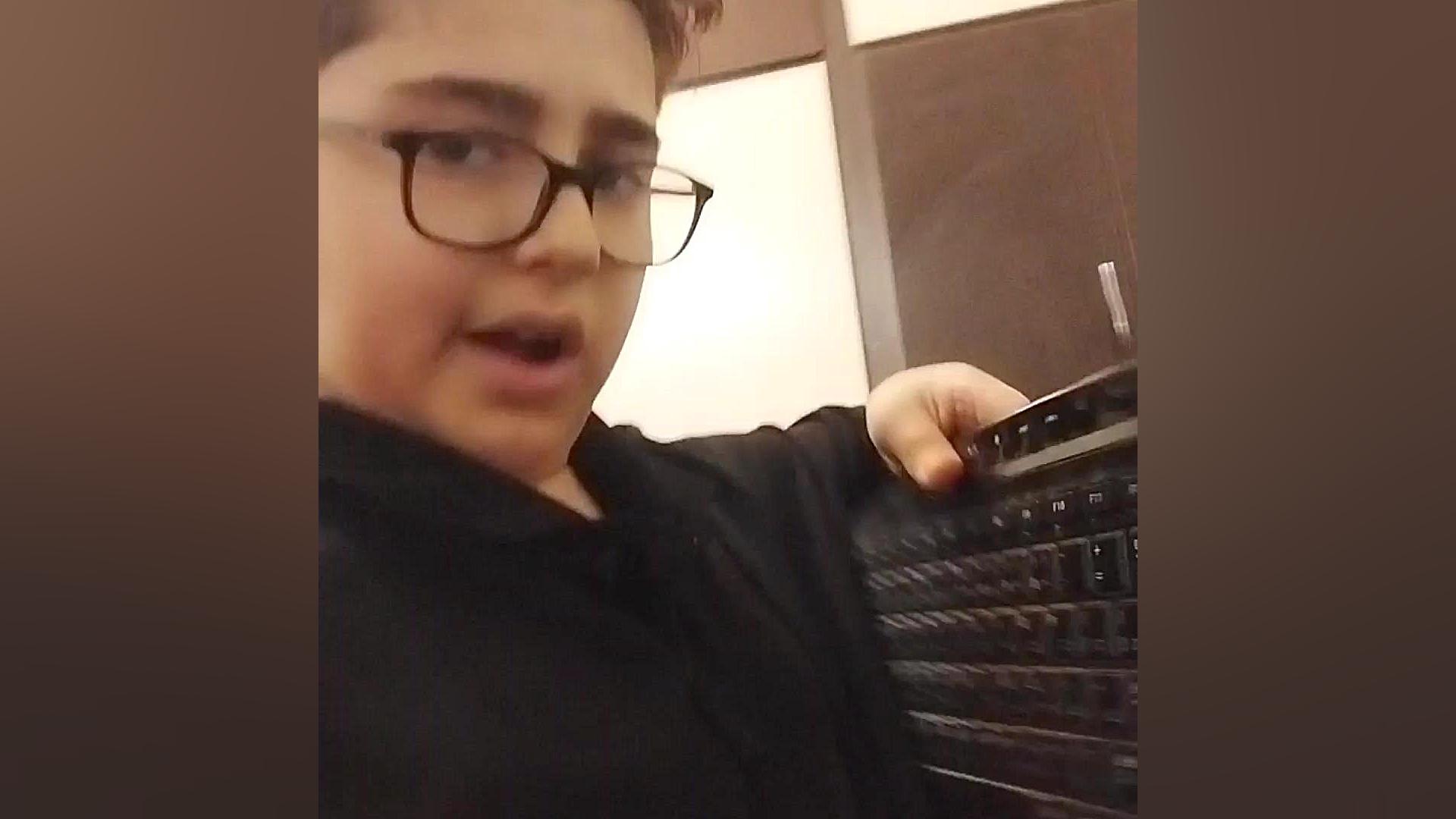 وقتی کیبوردم بودم کسی می شه طن...