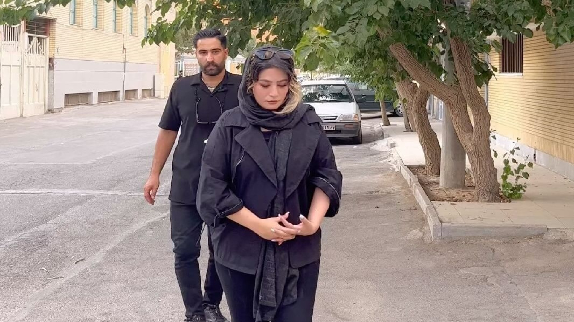 کلیپ خنده دار طنز  مخ زنی با ق...