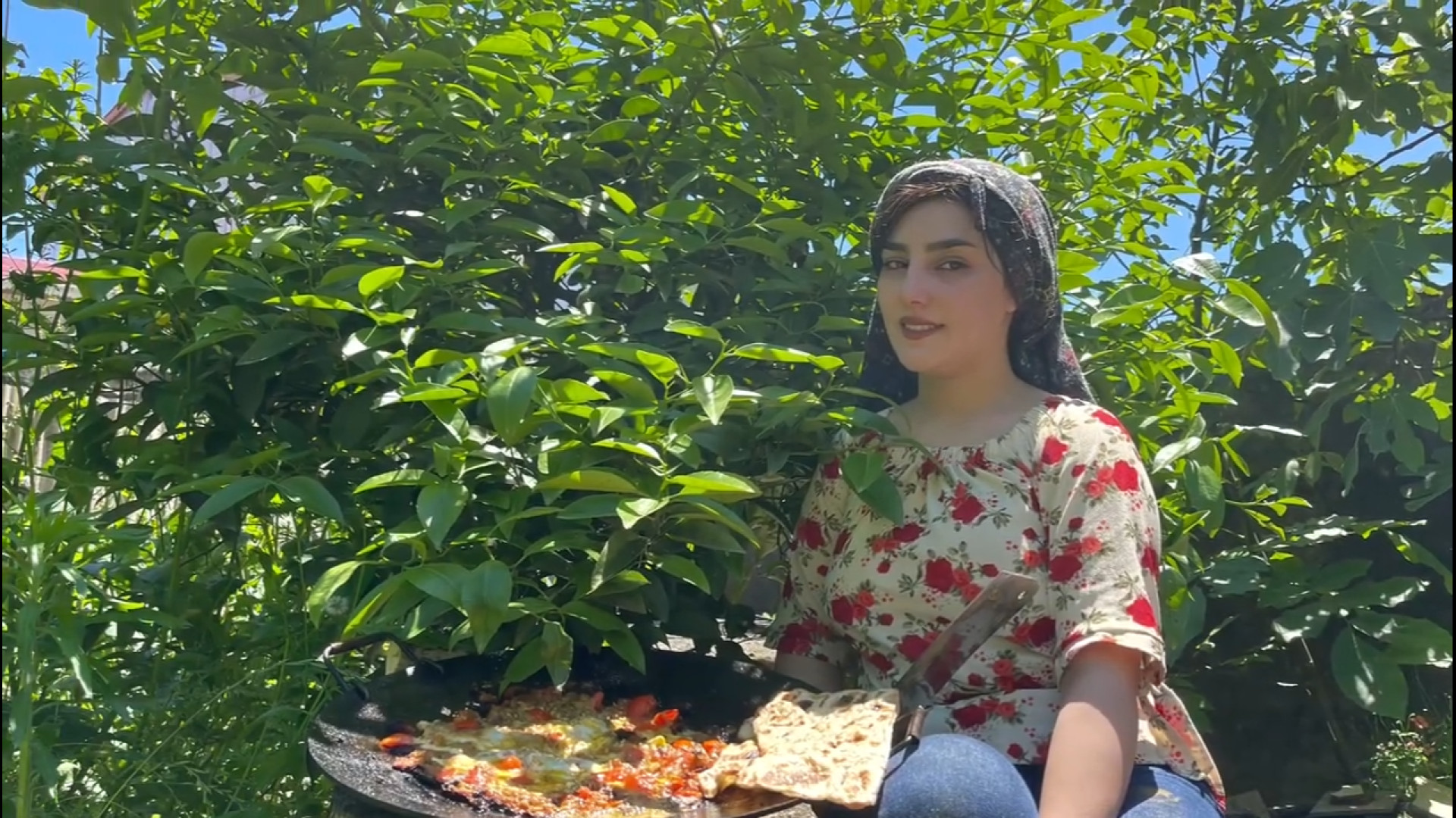 میرزا قاسمی با بادمجان دودی یک...